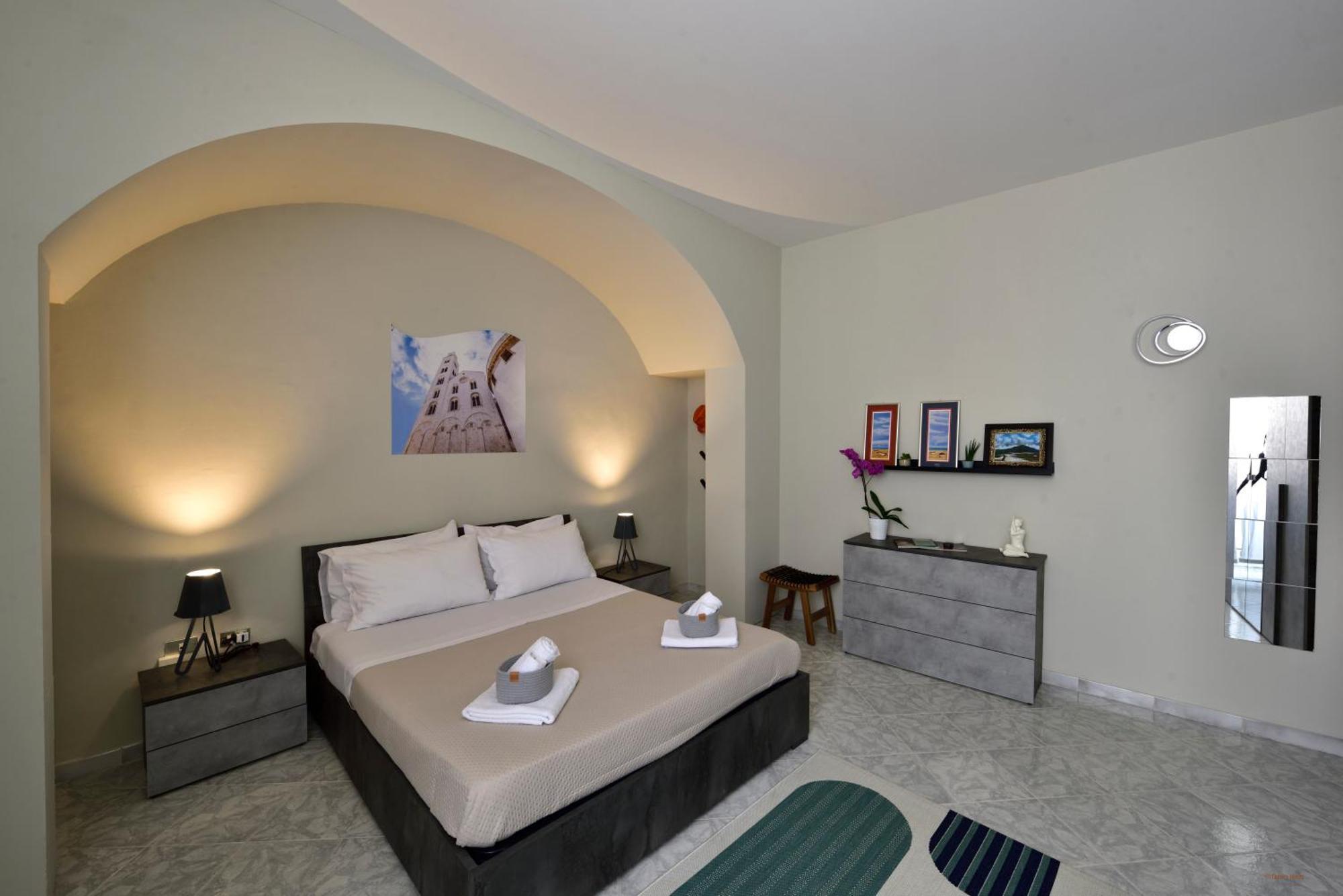 Ciaobari Apartment - Elegant 4 Bedrooms In The Heart Of Old Town Exterior photo
